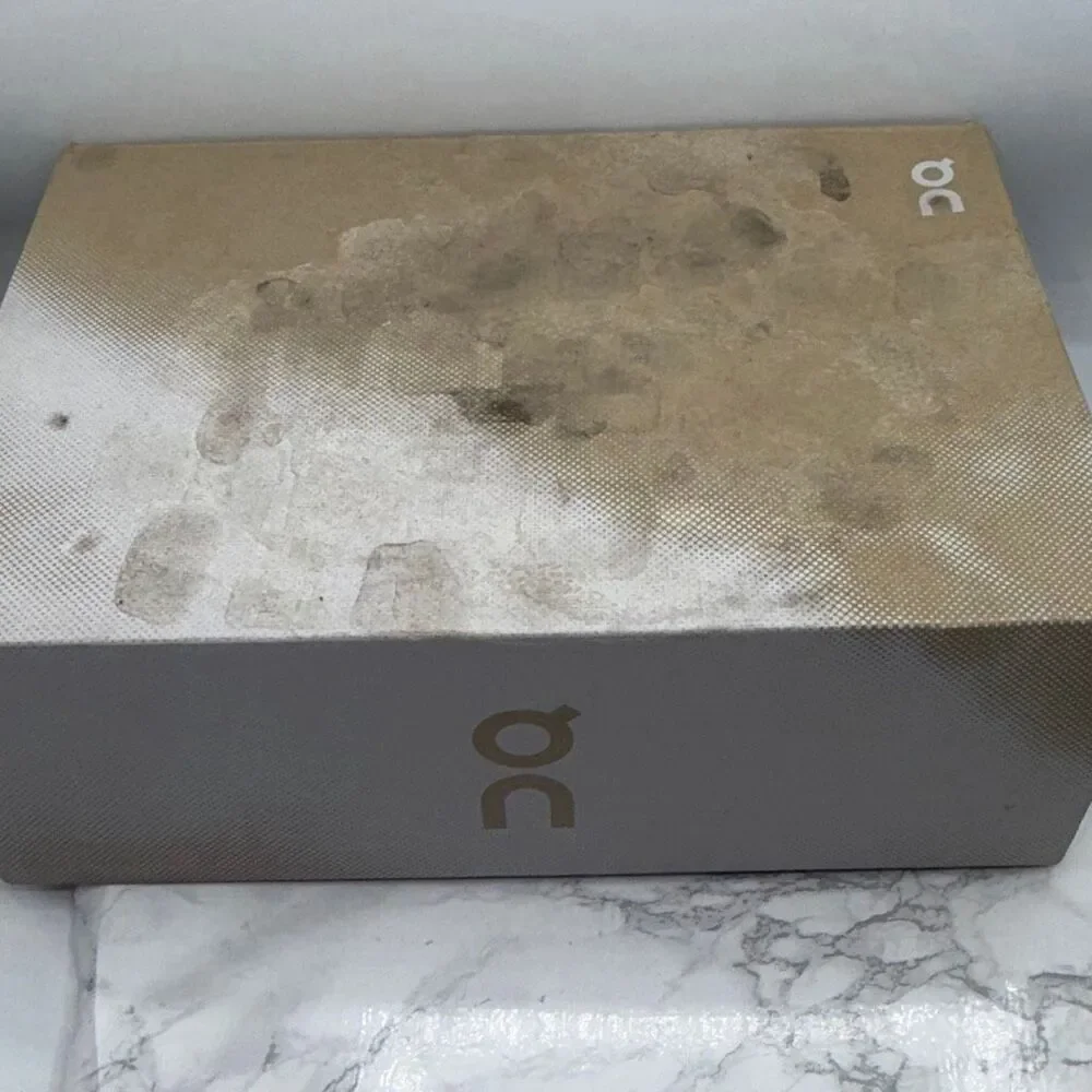 ON CLOUD Cloud 5 Waterproof All Black Sneakers-8.5 NEW! - Picture 9 of 10